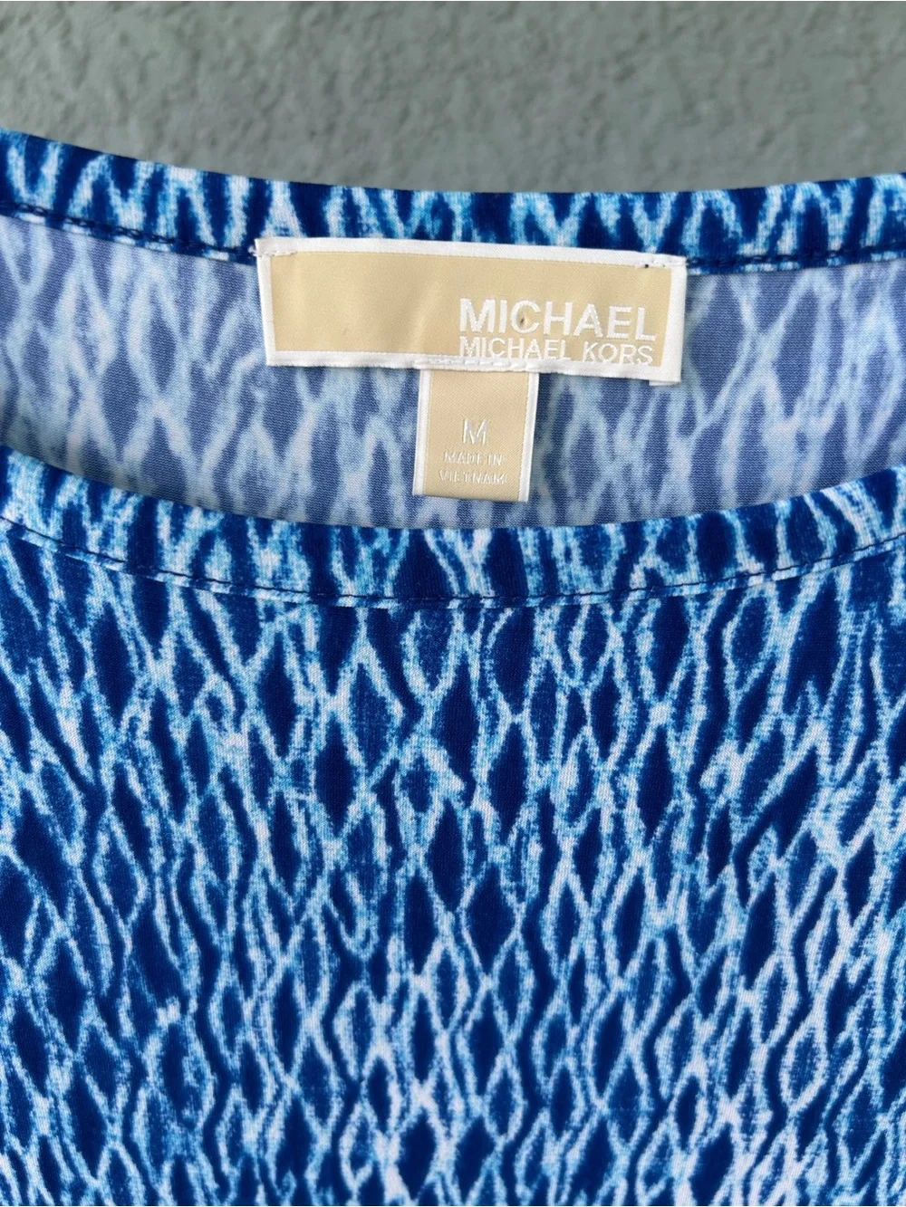 Michael Kors Women’s Blue White Geometric Print Shift Dress Size M Long Sleeve